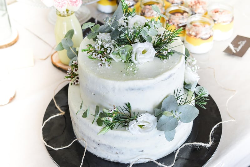 Geode-Inspired Geometric Cake